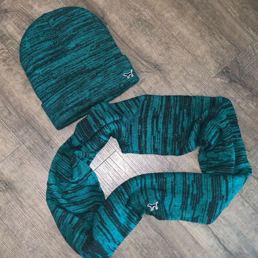 Matching Black/Teal Hat and Infinity Scarf Set